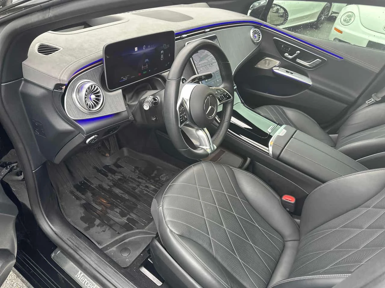 Mercedes-Benz EQE 500 4MATIC Sedan/ОБДУХВАНЕ/HUD/360/AMBIENT/DIS, снимка 9 - Автомобили и джипове - 53925415