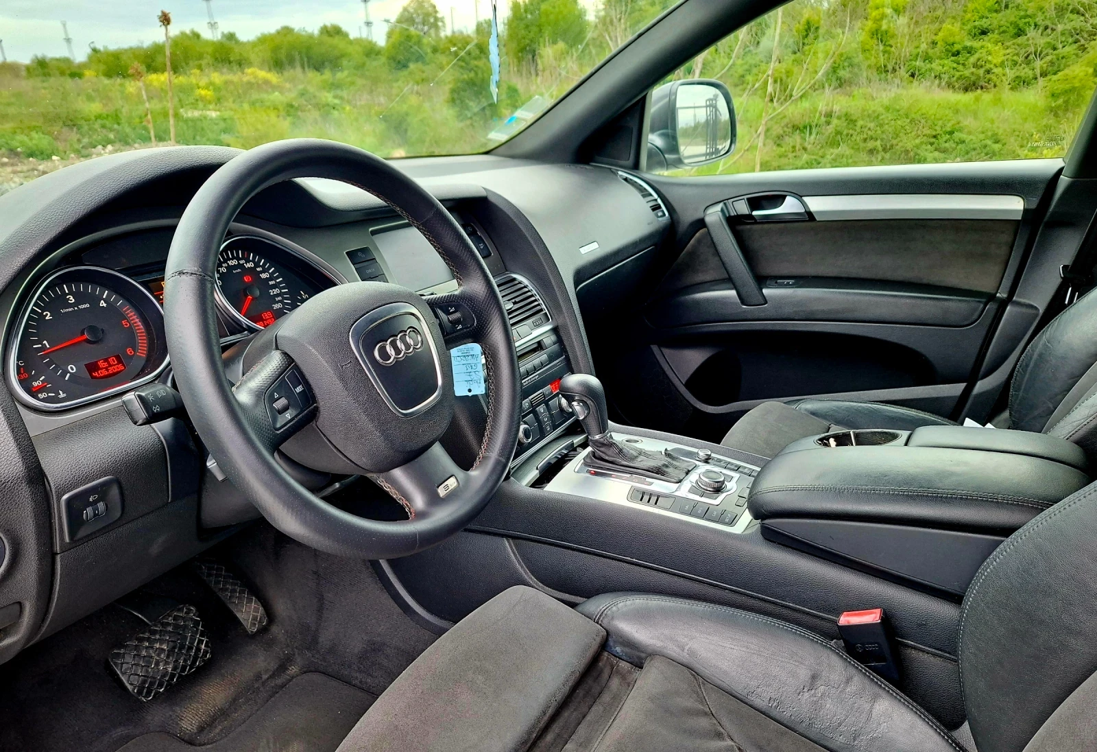 Audi Q7 3.0TDI  S-LINE  7Места , снимка 11 - Автомобили и джипове - 54360586