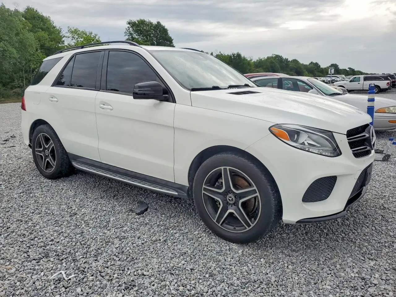 Mercedes-Benz GLE 350, снимка 2 - Автомобили и джипове - 54414593