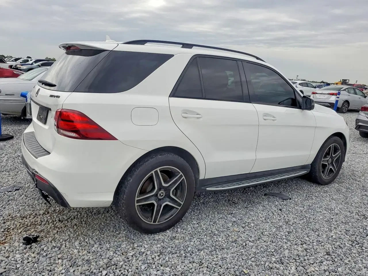 Mercedes-Benz GLE 350, снимка 5 - Автомобили и джипове - 54414593