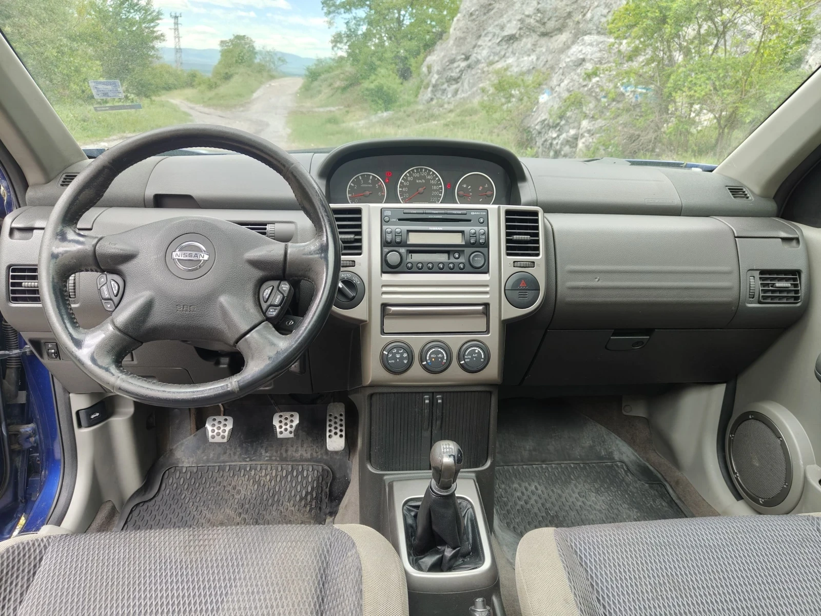 Nissan X-trail 2.2 136, снимка 9 - Автомобили и джипове - 54543518