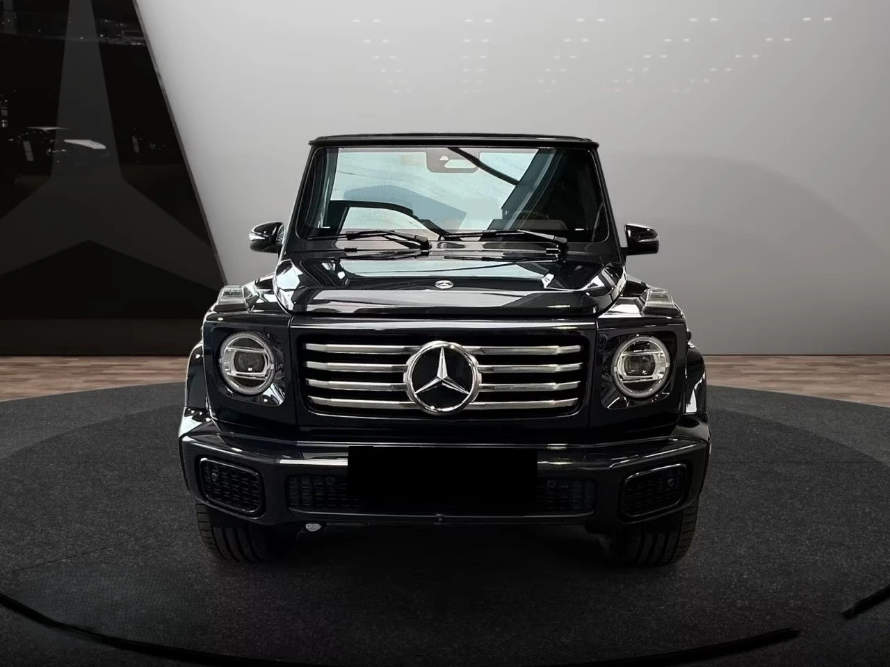 Mercedes-Benz G 450 d / 4 MATIC / EXCLUSIVE / BURM / PANO / 360 / , снимка 2 - Автомобили и джипове - 55170917