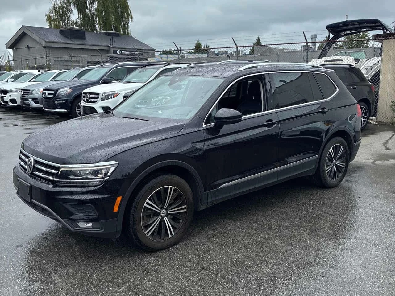 VW Tiguan Highline| PANO| ПОДГРЕВИ| ПАМЕТ| , снимка 2 - Автомобили и джипове - 55230537