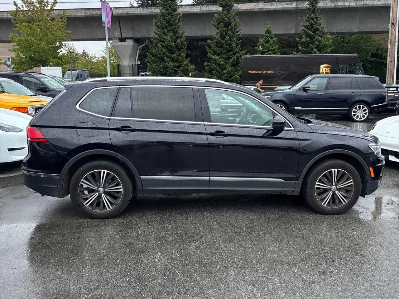 VW Tiguan Highline| PANO| ПОДГРЕВИ| ПАМЕТ| , снимка 4 - Автомобили и джипове - 55230537