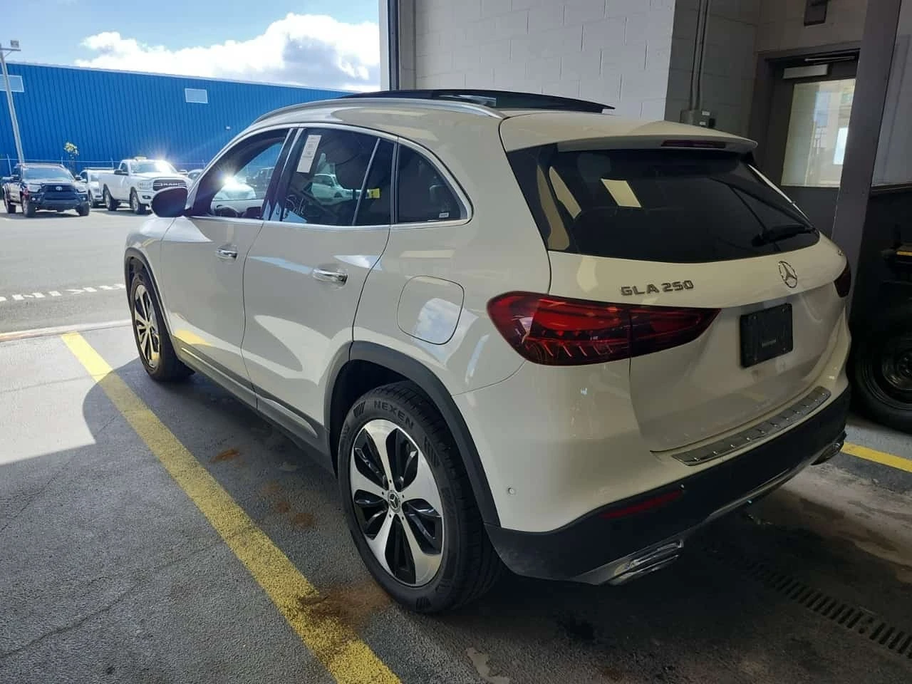 Mercedes-Benz GLA * 4matic Suv 250 * CARFAX * , снимка 6 - Автомобили и джипове - 56300918