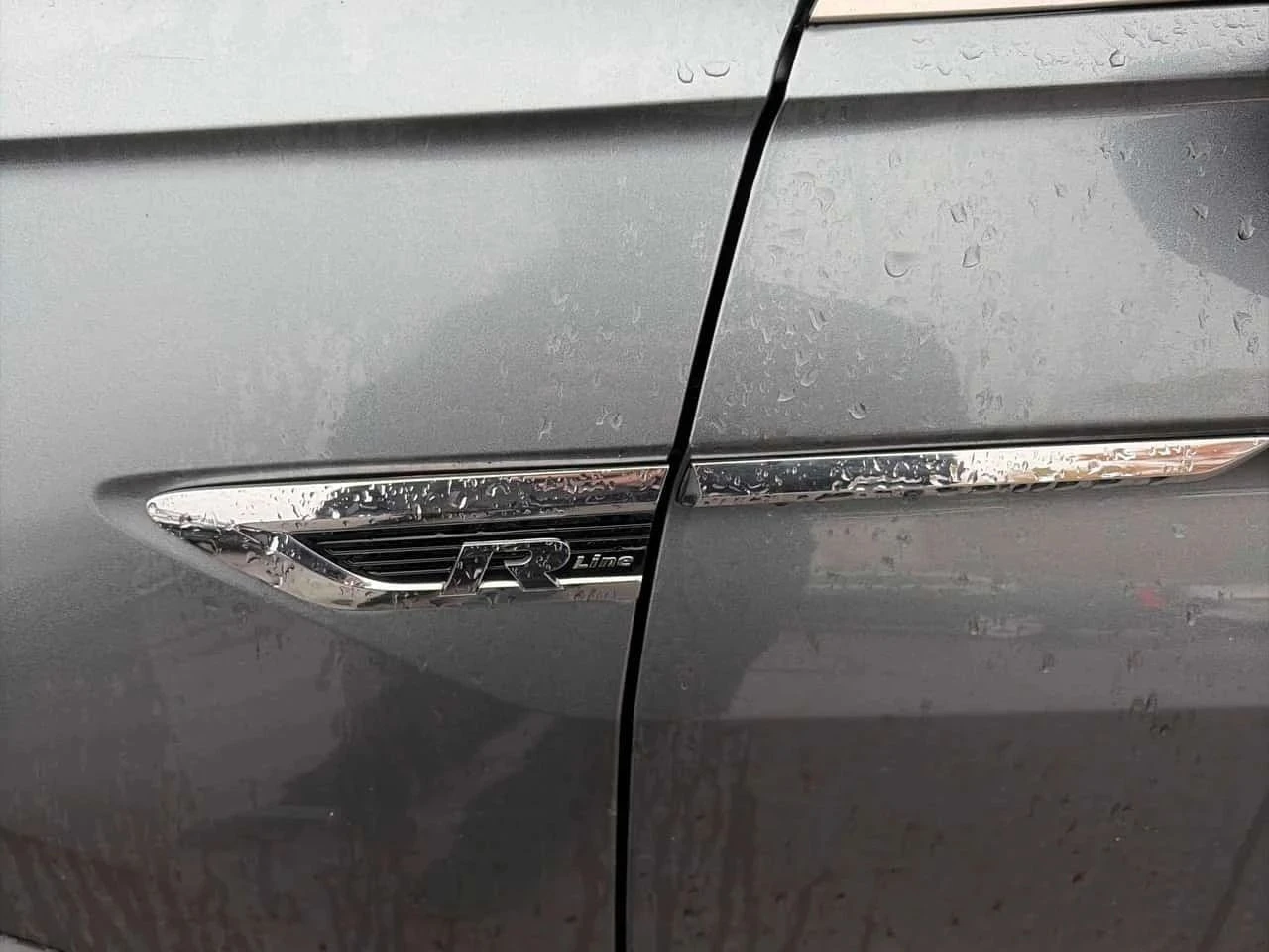 VW Tiguan, снимка 15 - Автомобили и джипове - 56685714