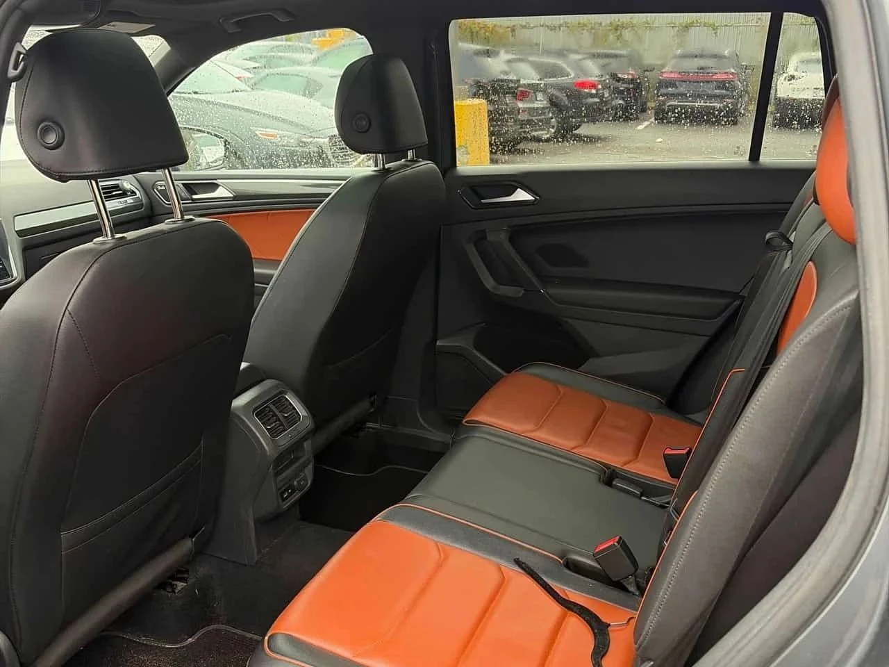 VW Tiguan, снимка 14 - Автомобили и джипове - 56685714