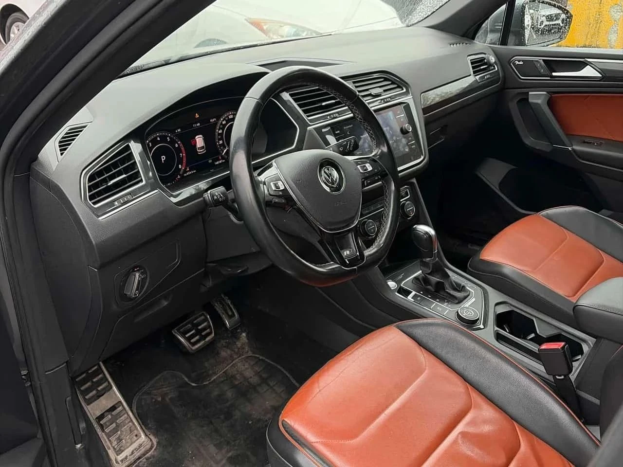 VW Tiguan, снимка 7 - Автомобили и джипове - 56685714