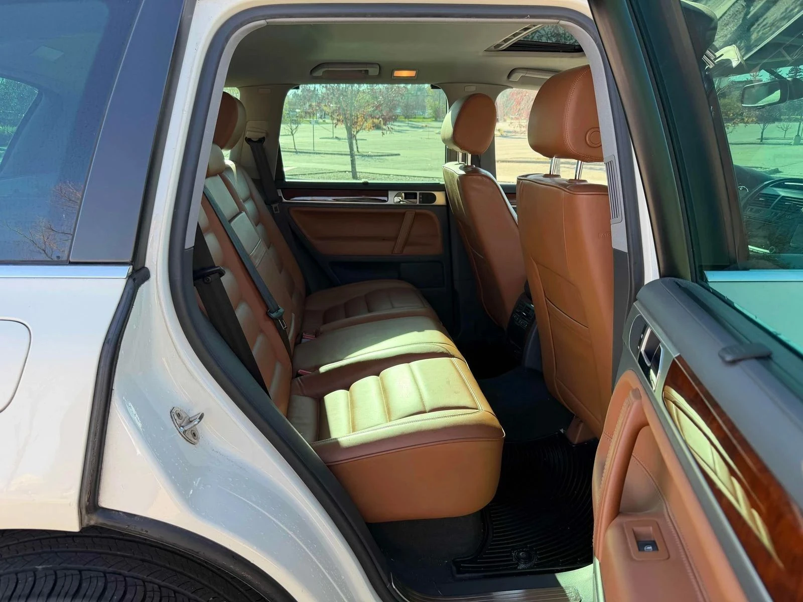 VW Touareg, снимка 14 - Автомобили и джипове - 56728883