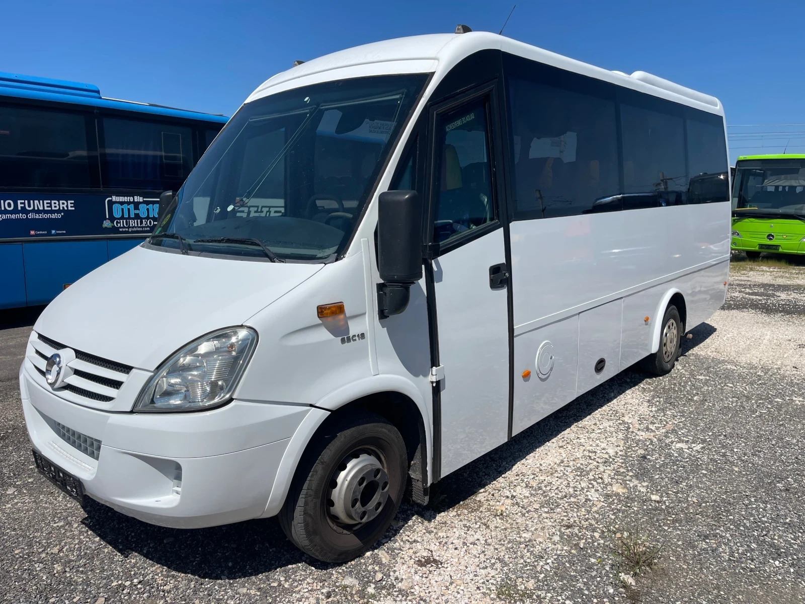 Iveco Daily 65C 23 места големи багажници - изображение 2