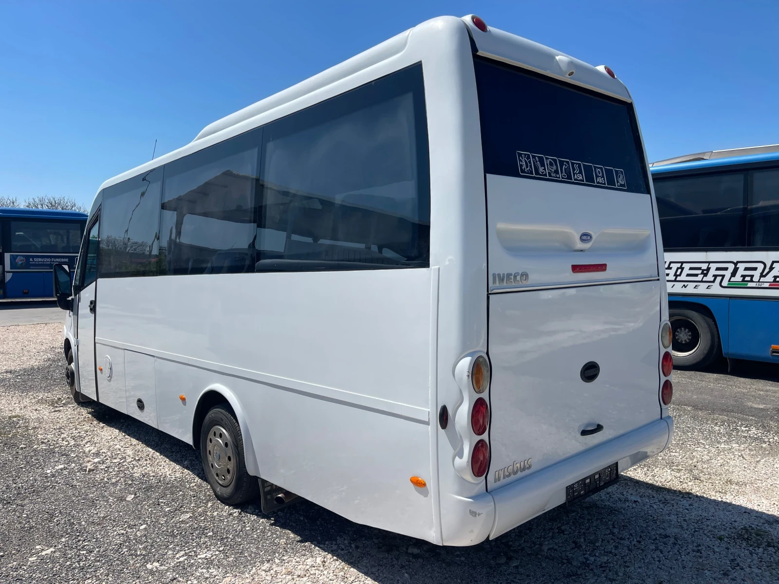 Iveco Daily 65C 23 места големи багажници - изображение 3