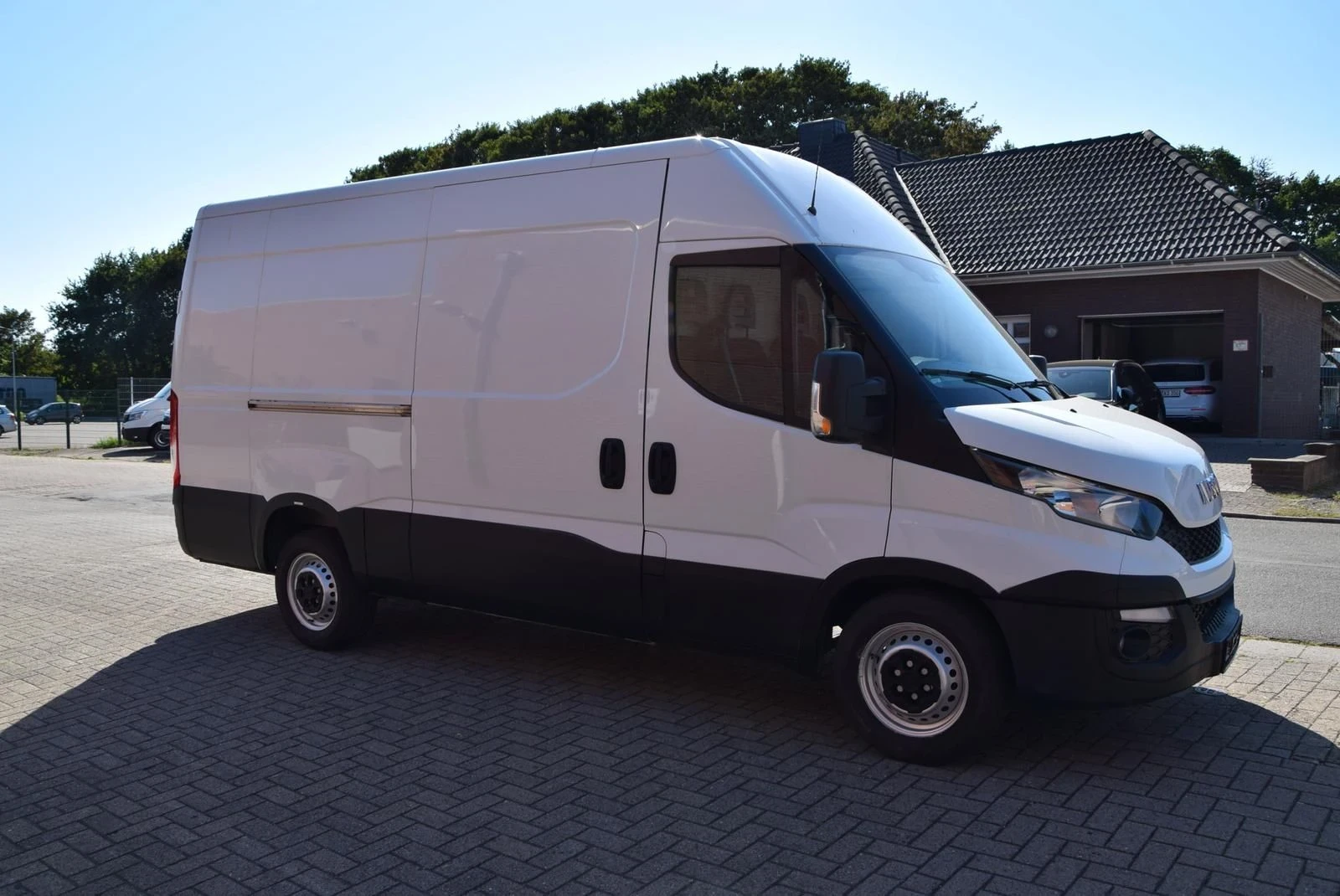 Iveco Daily 3.0 170 8G, снимка 4 - Бусове и автобуси - 55710150