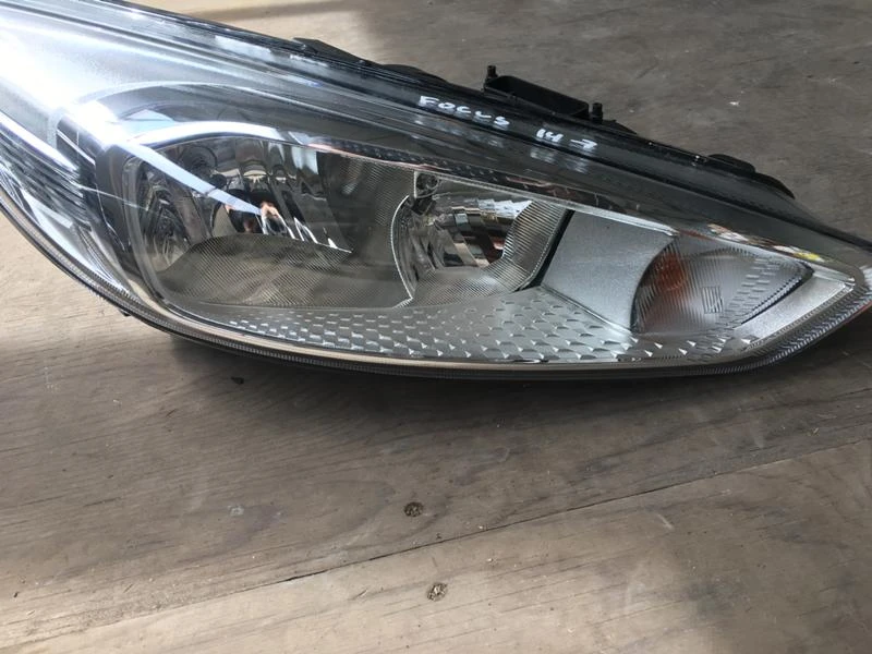 Светлини за Ford Focus, снимка 2 - Части - 53556634