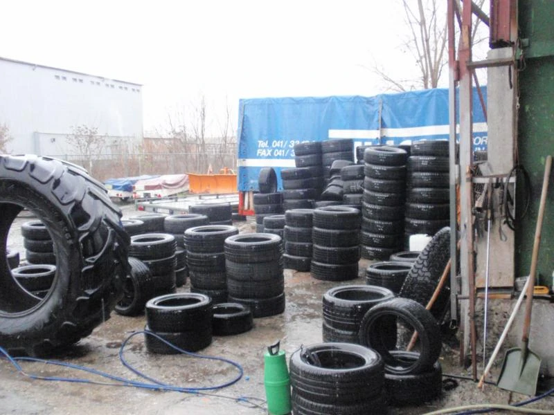 Гуми Всесезонни 215/75R16, снимка 16 - Гуми и джанти - 9107947