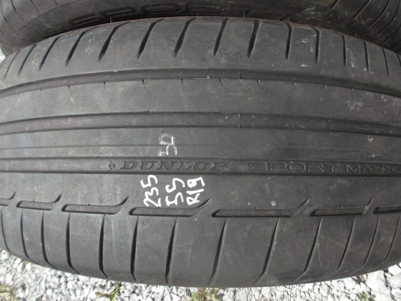 Гуми Летни 235/55R19, снимка 2 - Гуми и джанти - 21377019