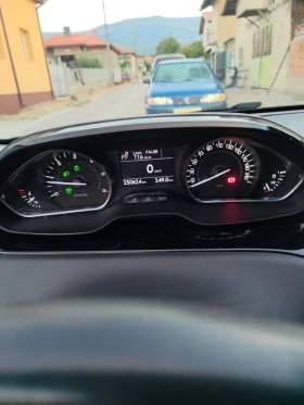 Peugeot 208 208, снимка 13