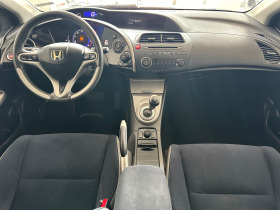 Honda Civic 1.8i - Автоматик, снимка 12 - Автомобили и джипове - 45510924