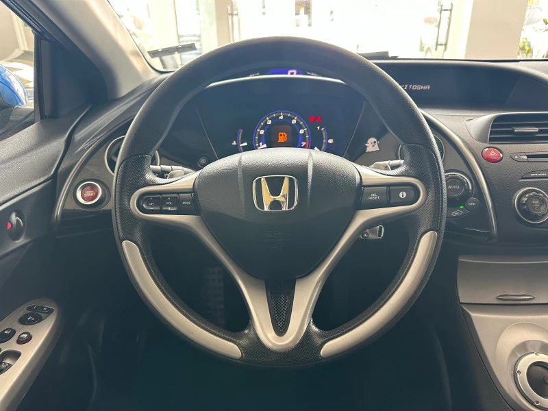 Honda Civic 1.8i - Автоматик, снимка 13 - Автомобили и джипове - 45510924