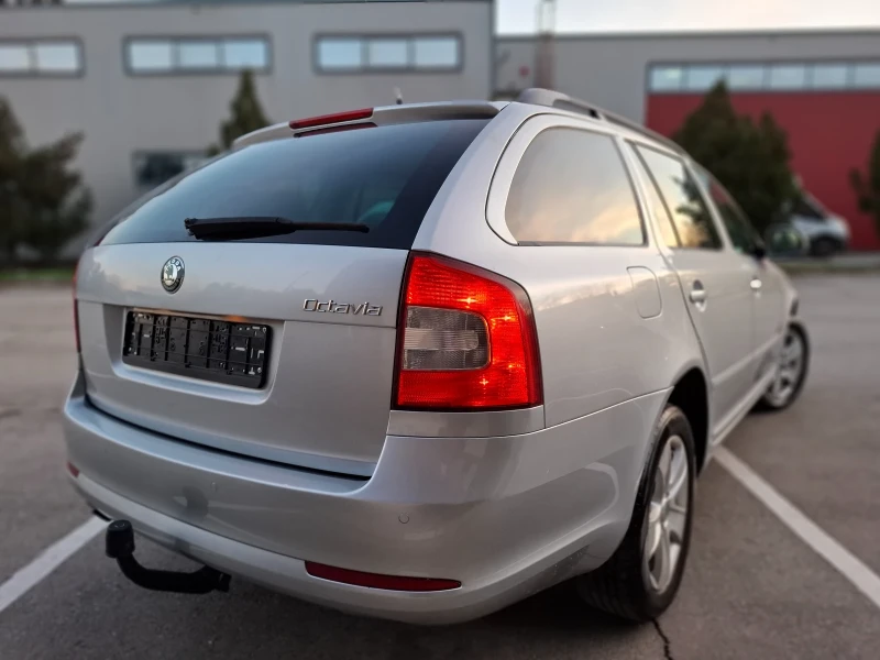 Skoda Octavia 1.6TDI 105hp * EURO 5 * КЛИМАТИК * , снимка 2 - Автомобили и джипове - 47136459