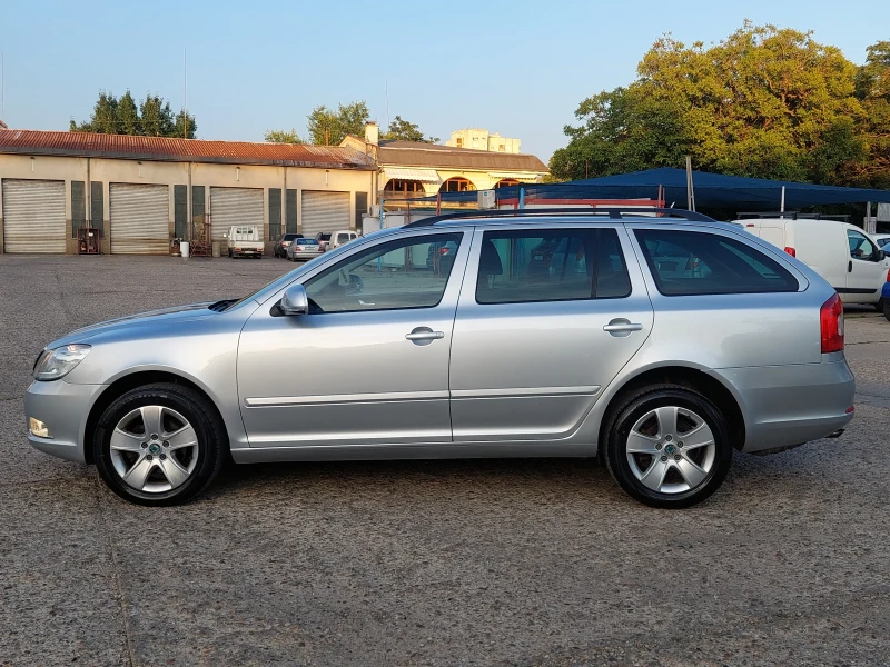 Skoda Octavia 1.6TDI 105hp * EURO 5 * КЛИМАТИК * , снимка 7 - Автомобили и джипове - 47136459