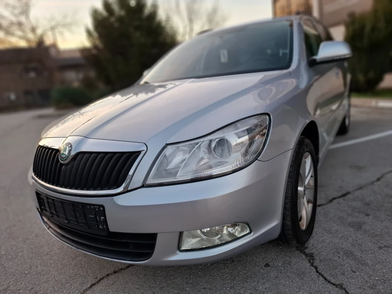 Skoda Octavia 1.6TDI 105hp * EURO 5 * КЛИМАТИК * , снимка 10 - Автомобили и джипове - 47136459