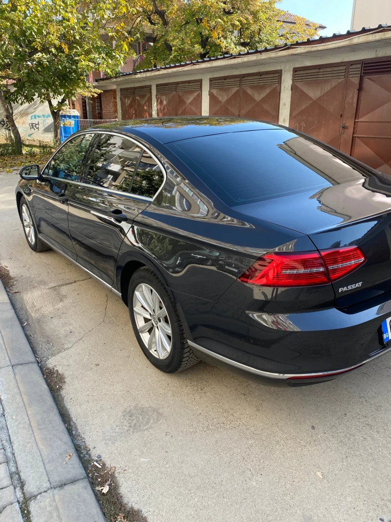 VW Passat, снимка 4 - Автомобили и джипове - 47759547