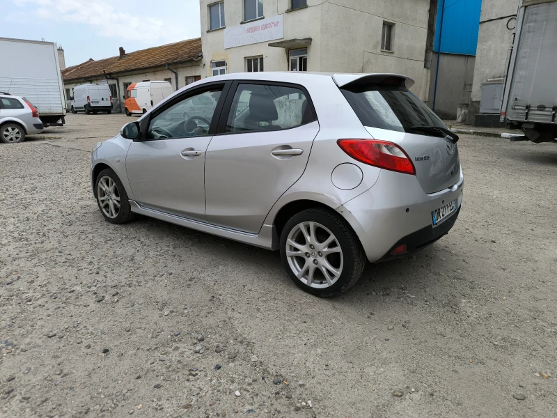 Mazda 2, снимка 6 - Автомобили и джипове - 47896208