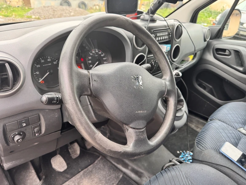 Peugeot Partner, снимка 8 - Автомобили и джипове - 52293872