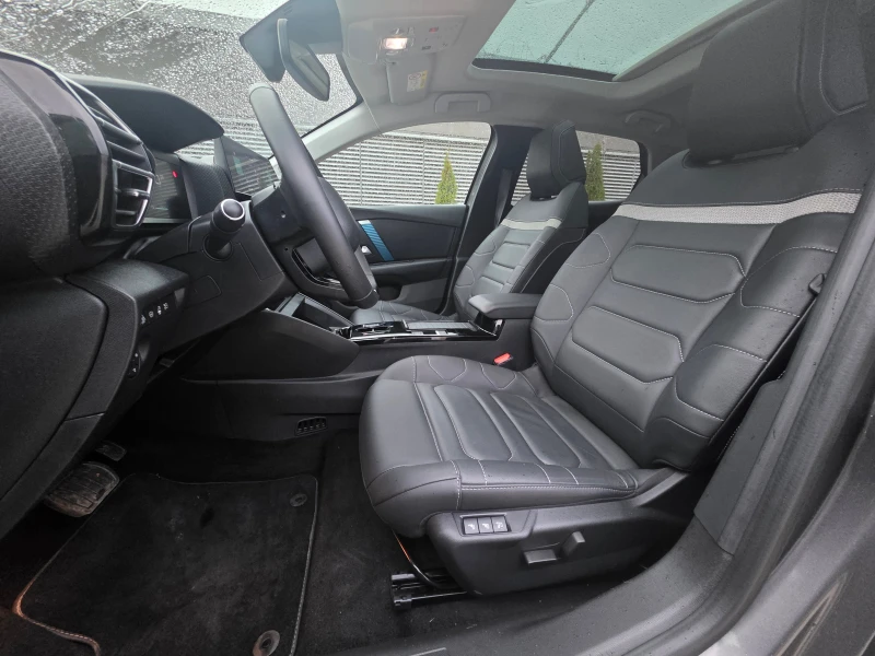 Citroen C4 е-C4, снимка 11 - Автомобили и джипове - 52311255