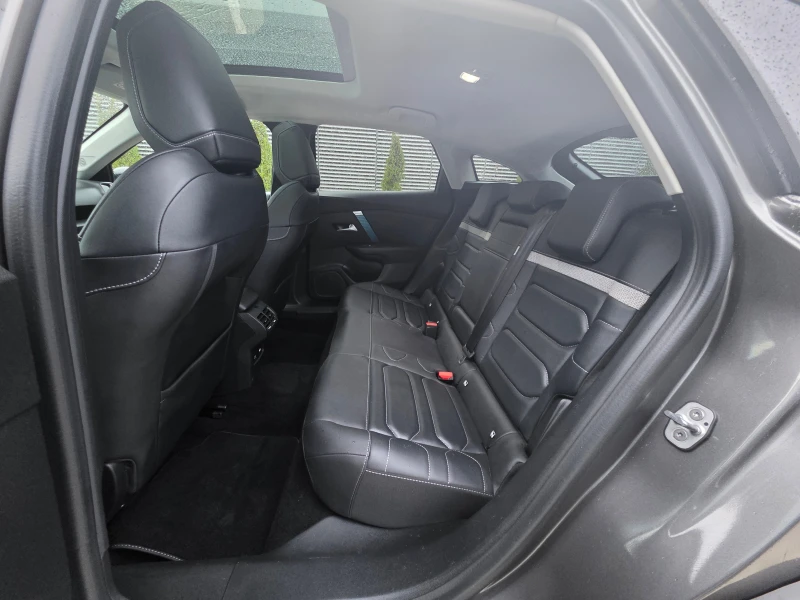 Citroen C4 е-C4, снимка 13 - Автомобили и джипове - 52311255
