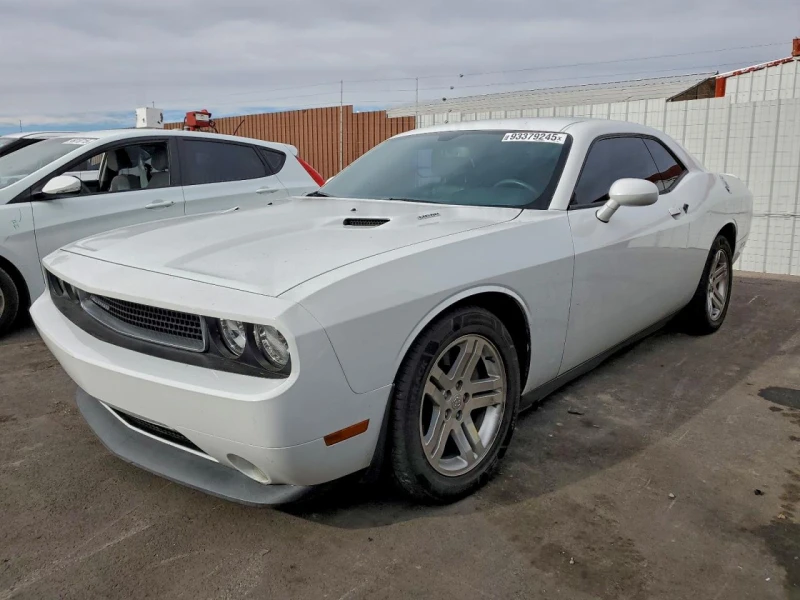 Dodge Challenger R/T* 5.7L HEMI V8* 