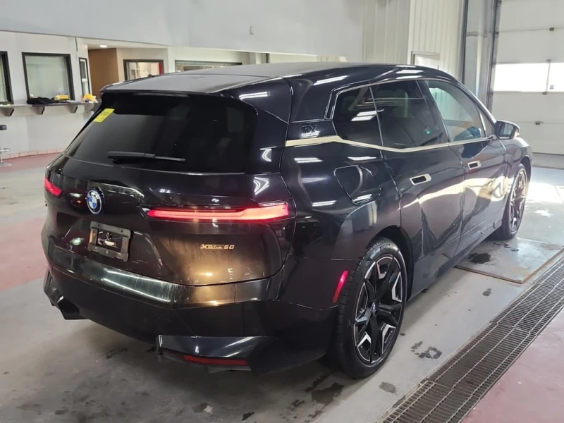 BMW iX * XDRIVE50 * CARFAX * БЕЗ ПЪРВОНАЧАЛНА ВНОСКА, снимка 3 - Автомобили и джипове - 52916616