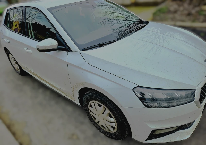 Skoda Fabia 1.0, снимка 6 - Автомобили и джипове - 53304033