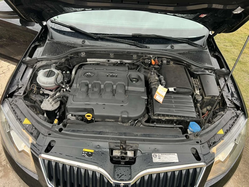 Skoda Octavia 1.6 TDI Ambition 105кс комби EURO 5, снимка 6 - Автомобили и джипове - 53496576