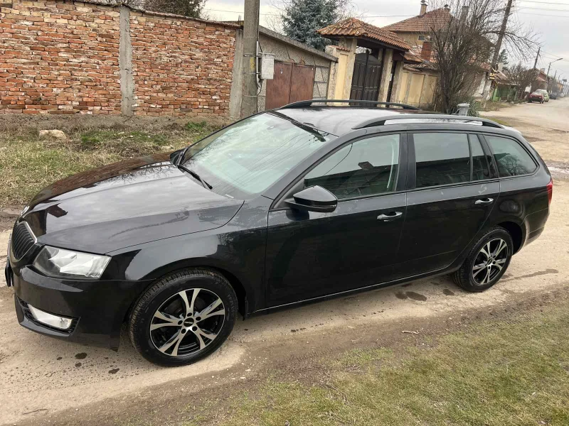 Skoda Octavia 1.6 TDI Ambition 105кс комби EURO 5, снимка 3 - Автомобили и джипове - 53496576