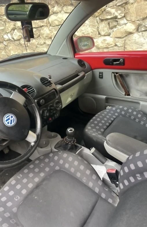 VW New beetle, снимка 6 - Автомобили и джипове - 49422024