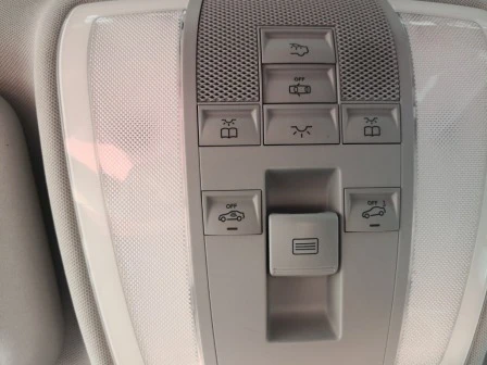Mercedes-Benz C 180 i Kompressor AVANTGARDE, снимка 13 - Автомобили и джипове - 54931657