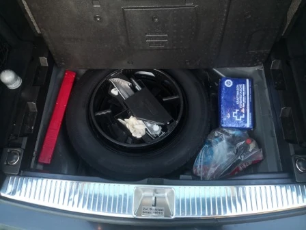 Mercedes-Benz C 180 i Kompressor AVANTGARDE, снимка 14 - Автомобили и джипове - 54931657