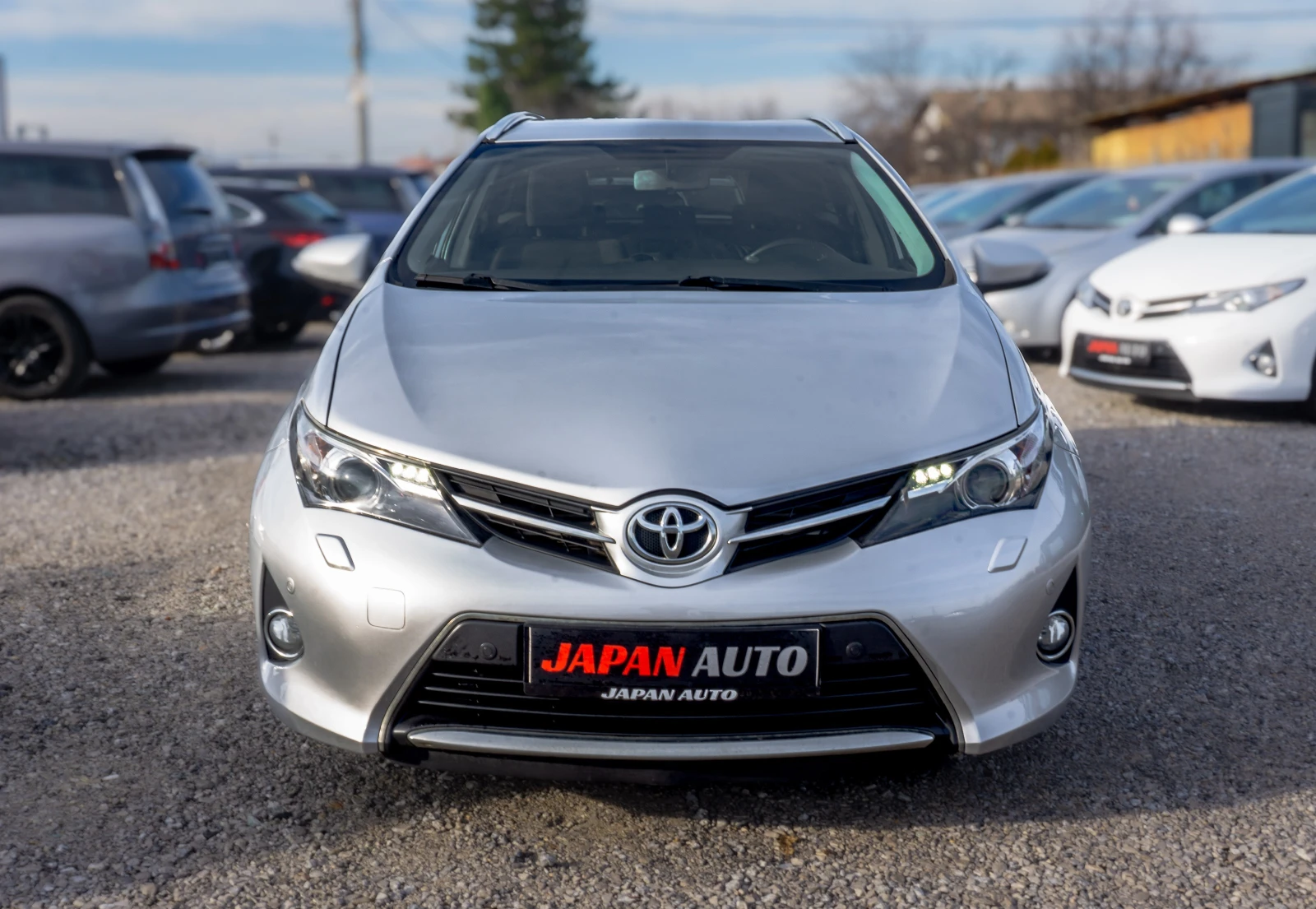 Toyota Auris 2.0 D-4D С ГАРАНЦИЯ! ТОП!, снимка 1