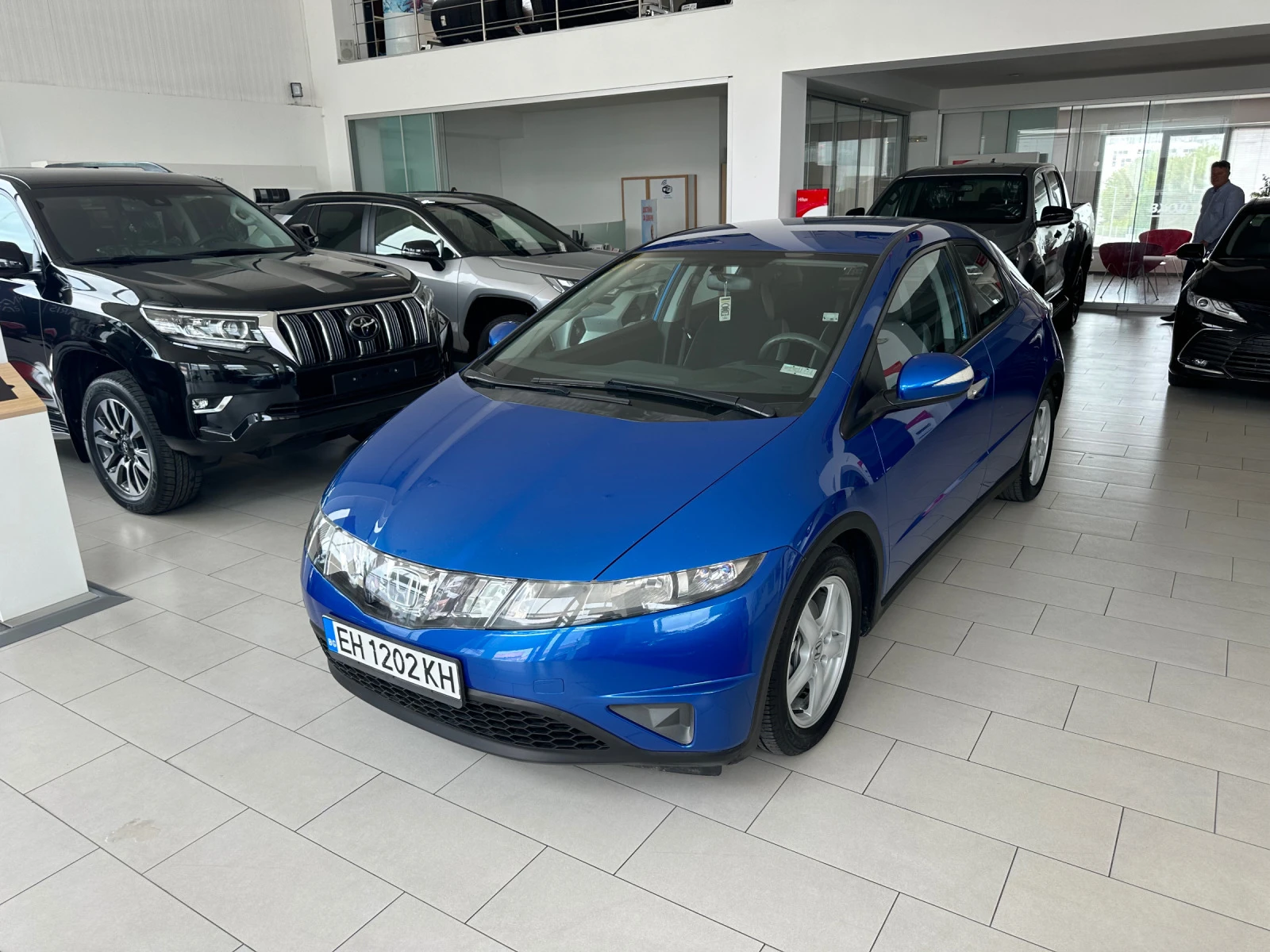 Honda Civic 1.8i - Автоматик - изображение 2