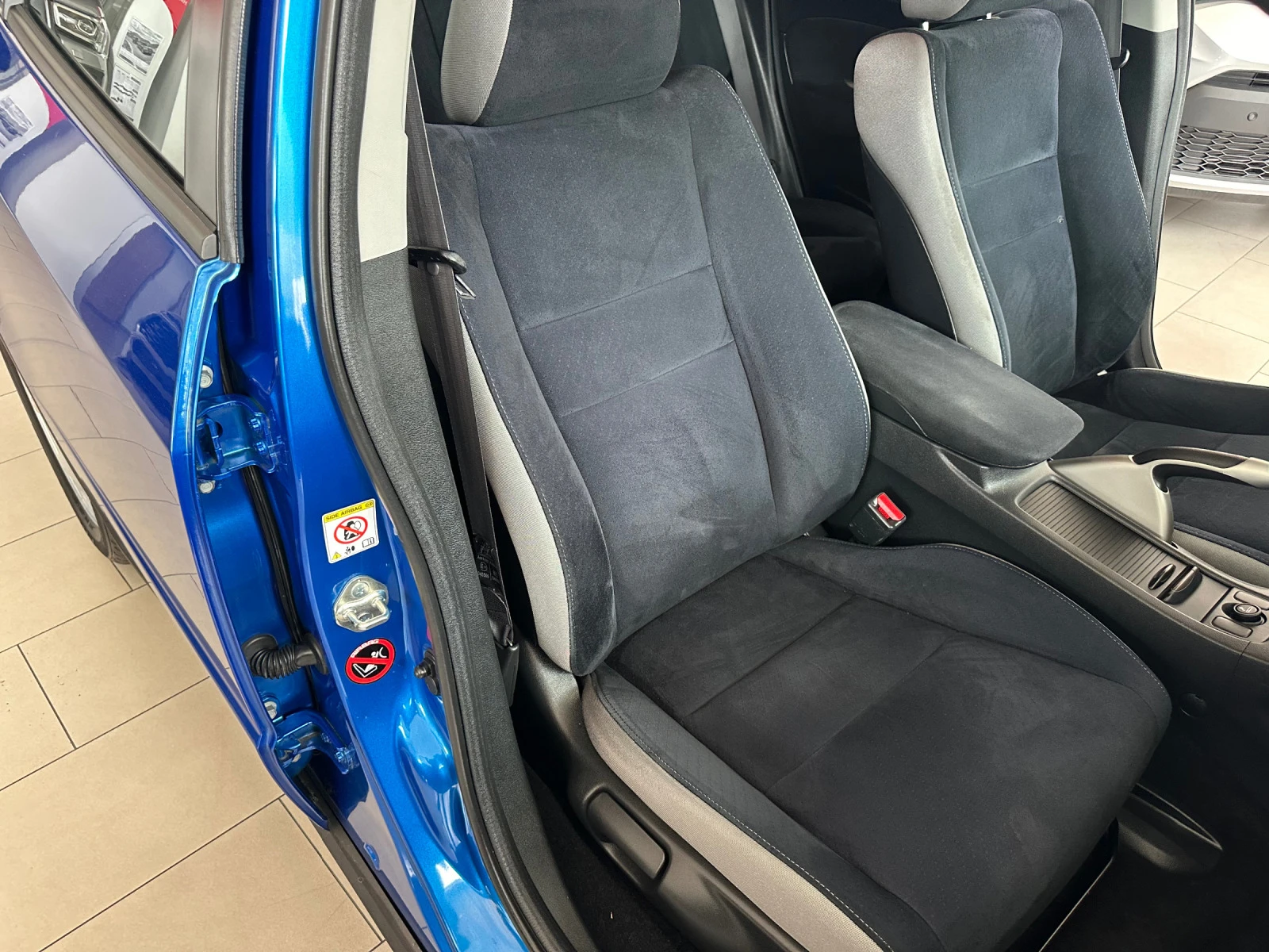 Honda Civic 1.8i - Автоматик - изображение 9