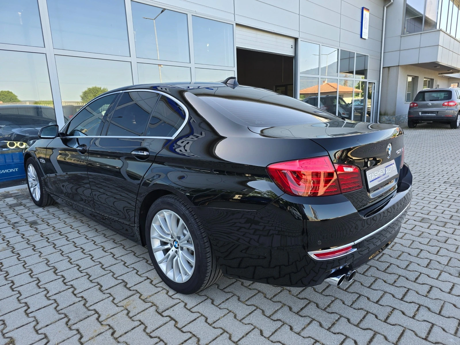 BMW 525 LUXURY* * FACELIFT* *  - изображение 8