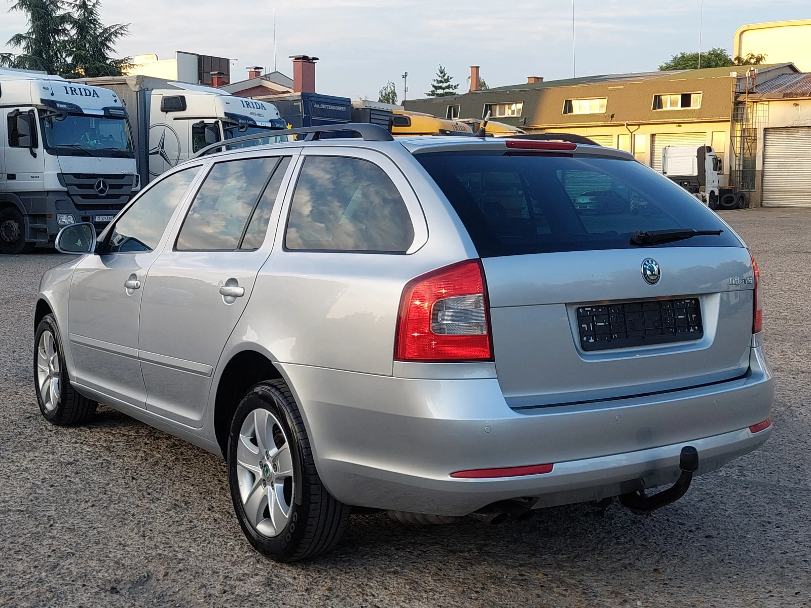 Skoda Octavia 1.6TDI 105hp * EURO 5 * КЛИМАТИК *  - изображение 9