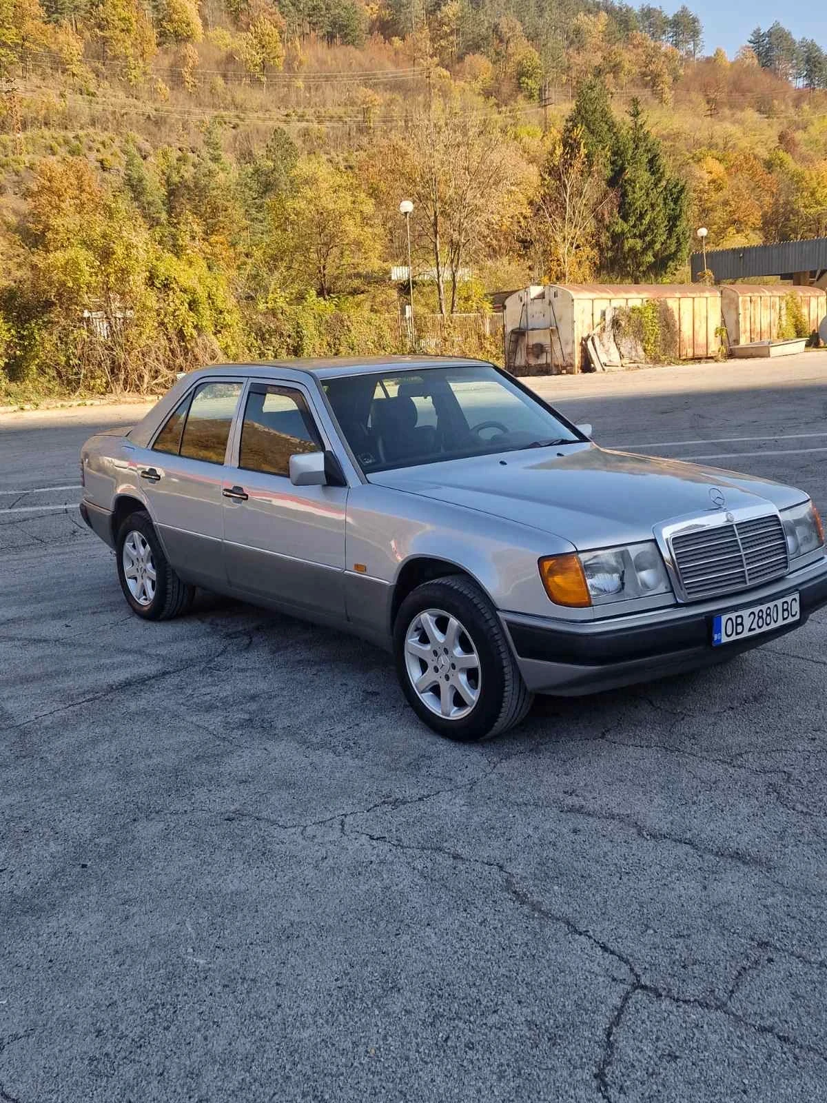 Mercedes-Benz 124 200Е - изображение 4