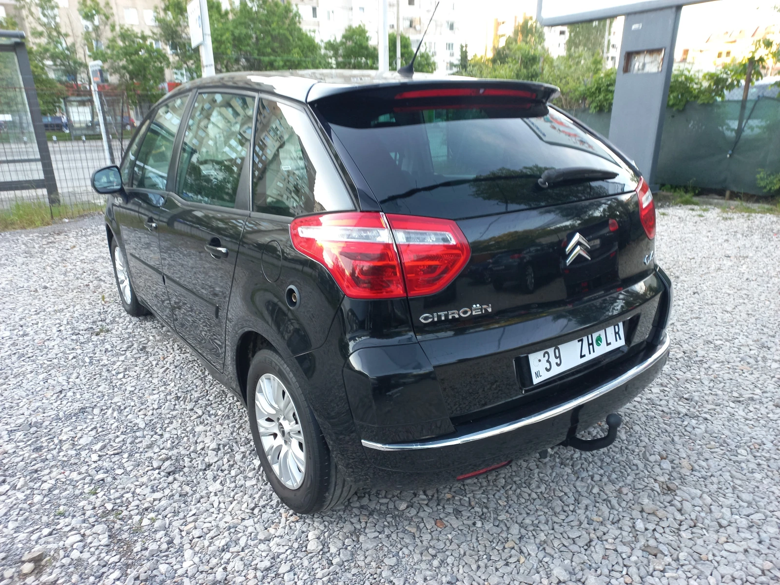 Citroen C4 Picasso 2.0i* Автомат* ГАЗ.ИНЖЕКЦИЯ - изображение 2