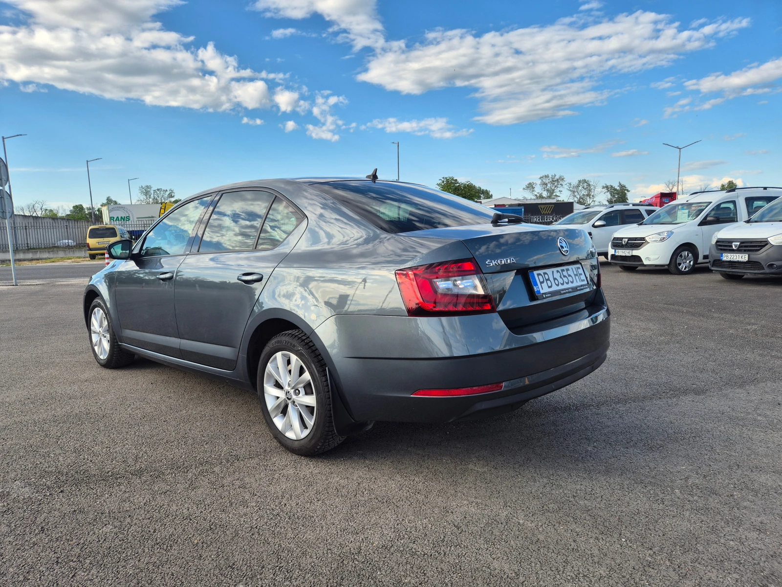 Skoda Octavia STYLE 2.0 TDI А/Т 150кс - изображение 3