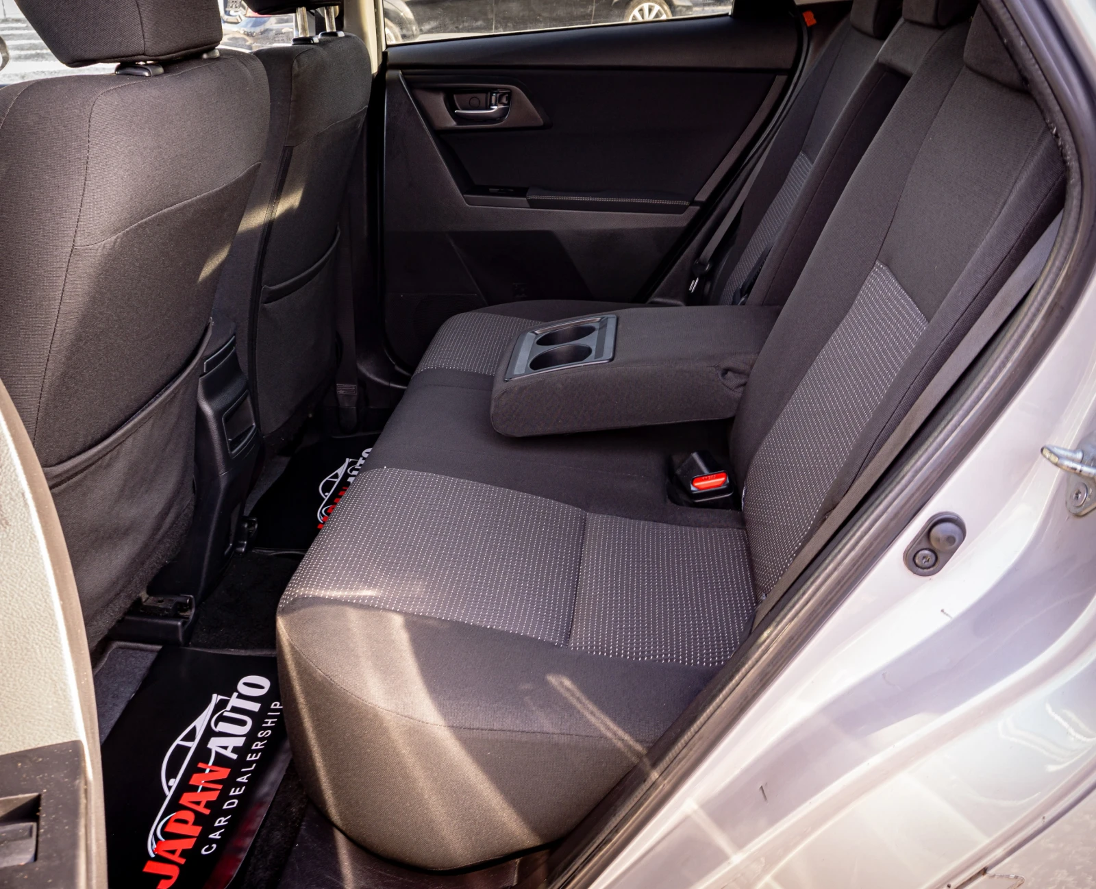 Toyota Auris 2.0 D-4D � ��������! ���! | Mobile.bg � ����������� 13