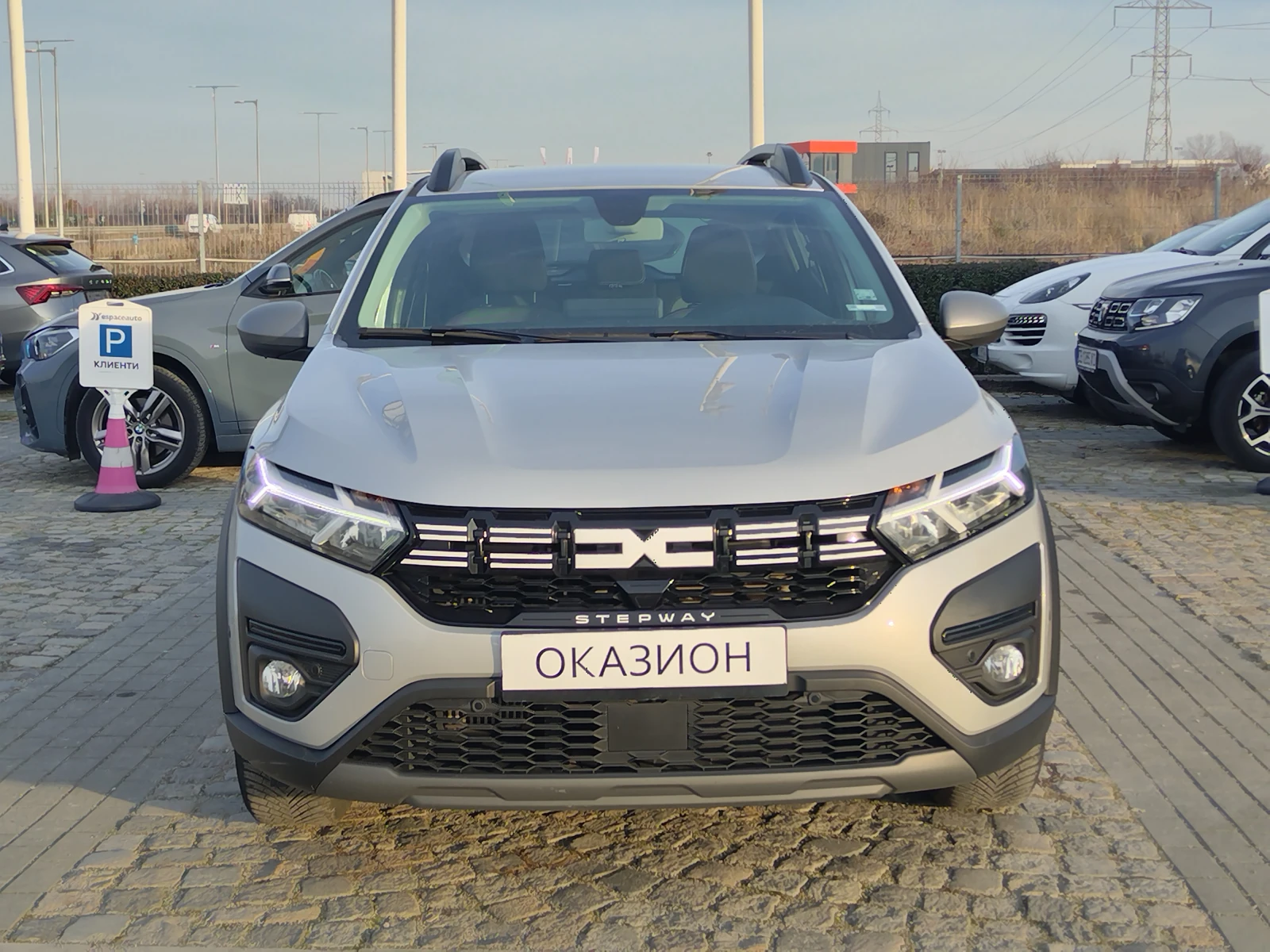 Dacia Sandero Stepway/ Expression  TCe 90 CVT - изображение 2