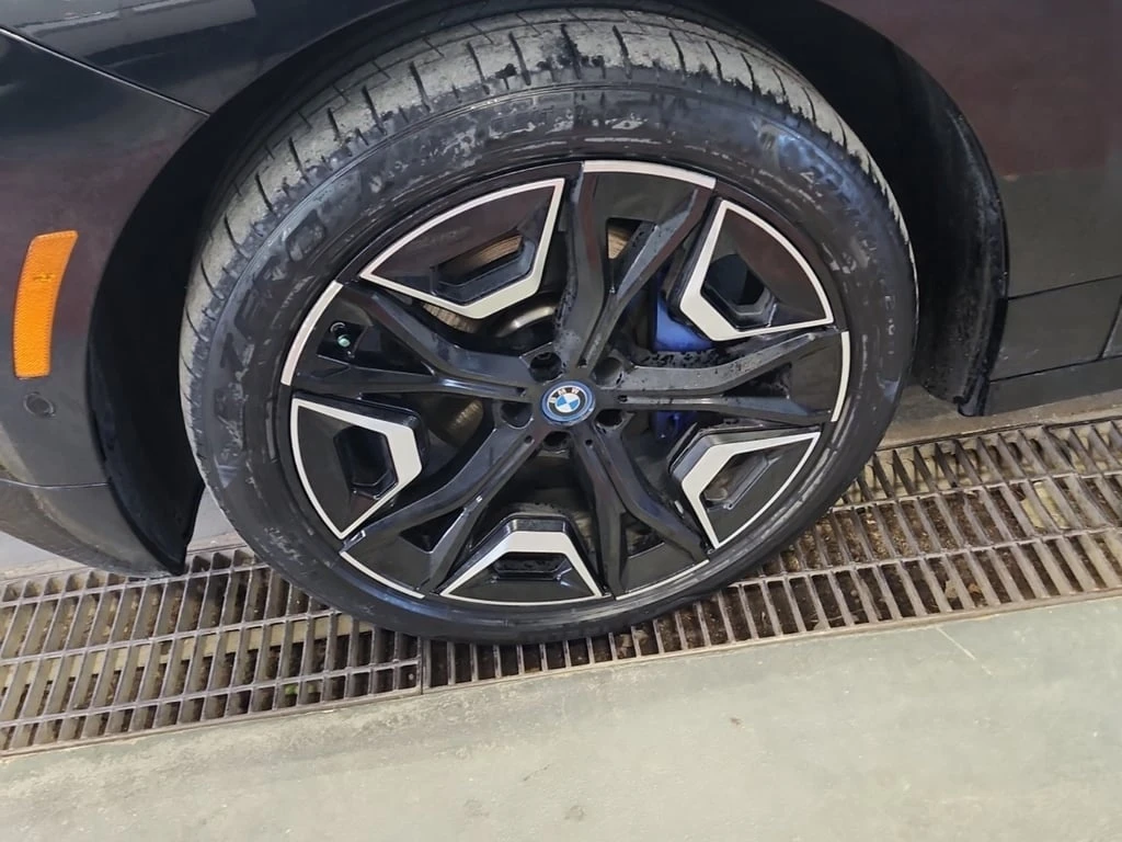 BMW iX * XDRIVE50 * CARFAX * БЕЗ ПЪРВОНАЧАЛНА ВНОСКА - изображение 9