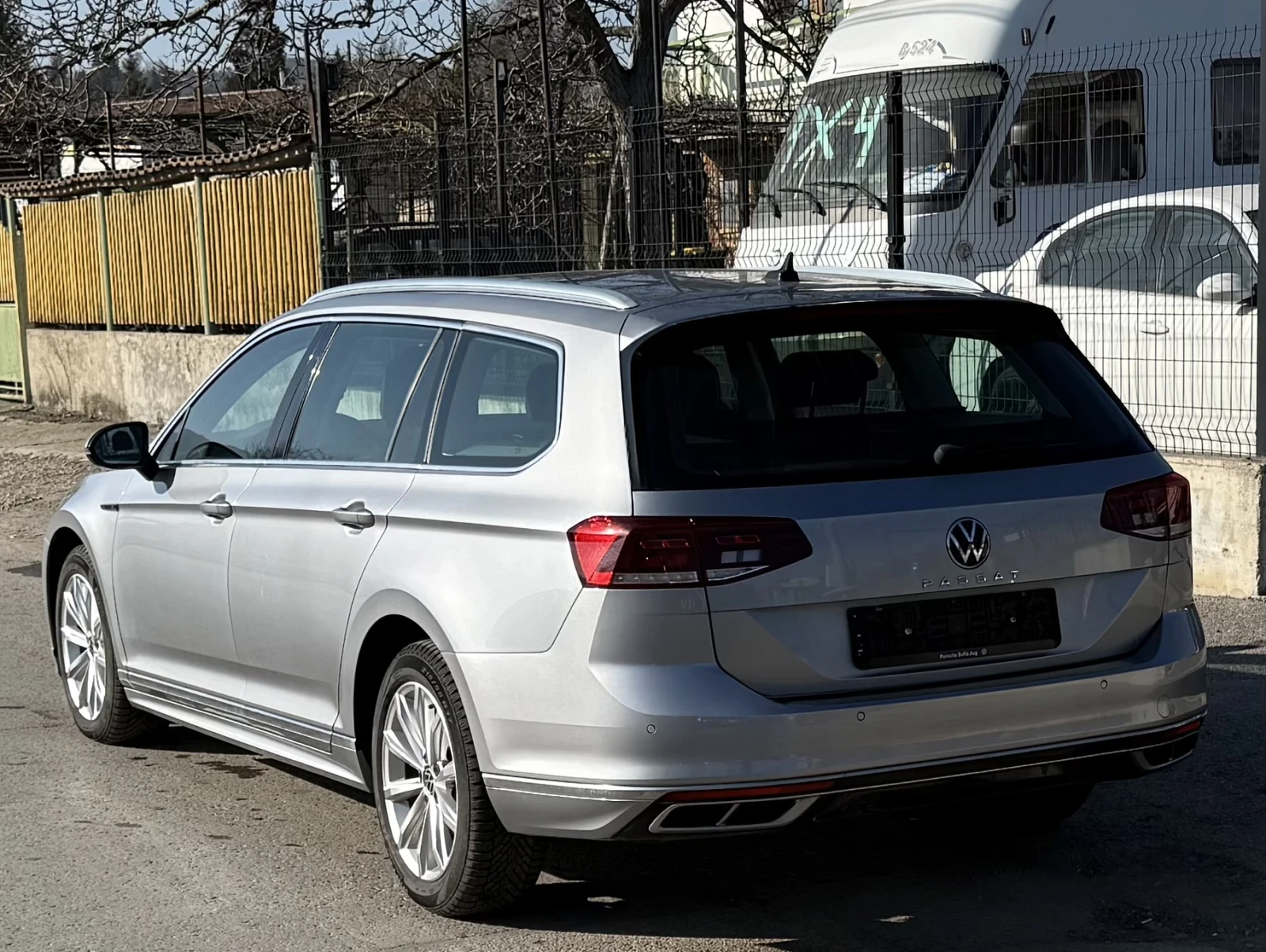 VW Passat 2.0TDI 150kc R_Line DSG 2021, снимка 5 - Автомобили и джипове - 53838672